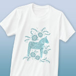 Zweeds Dala Horse Blauwgroen Groen T-shirt<br><div class="desc">Een traditionele Zweedse Dala Horse-illustratie in blauwgroen groen. Ideaal voor Vikingen.</div>