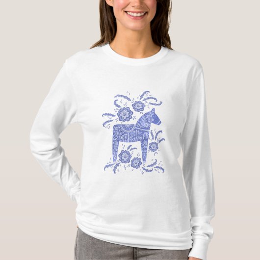 Zweeds Dala Horse Blue en White T-Shirt (Voorkant)