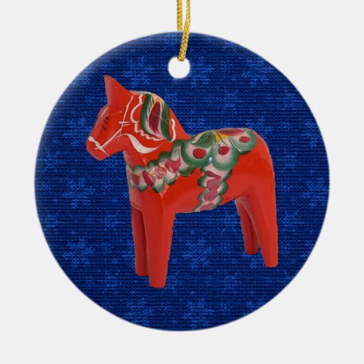 Zweedse Dala Horse on Field of Blue Stars Keramisch Ornament (Voorkant)