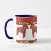 Zweedse Dala-paarden met kerstfolklengrens Mok (Links)