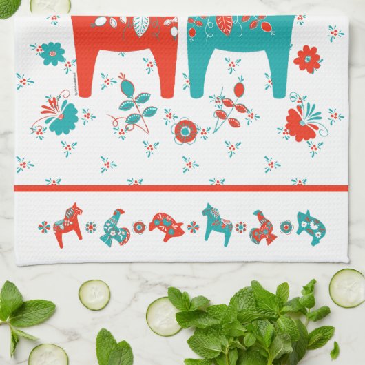 Zweedse Folk Dala Horse l Blauwgroen en rood Theedoek (Gevouwen)