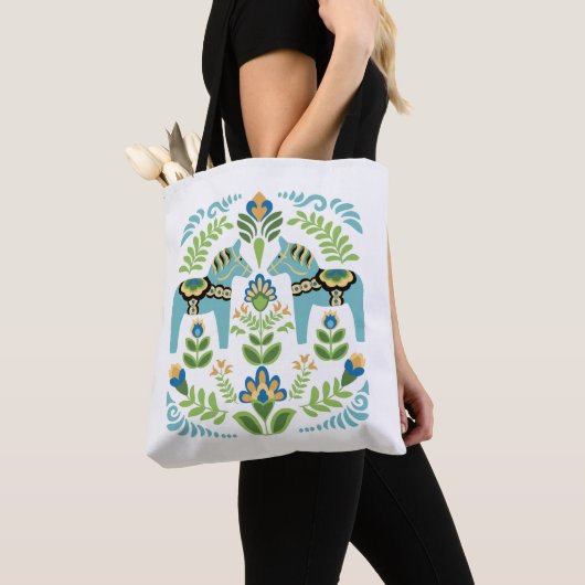 Zweedse paarden Dala Blauwgroen Tote Bag (Dichtbij)