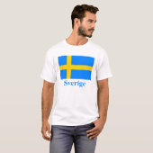 Zweedse vlag met naam in het Zweeds T-shirt (Voorkant volledig)