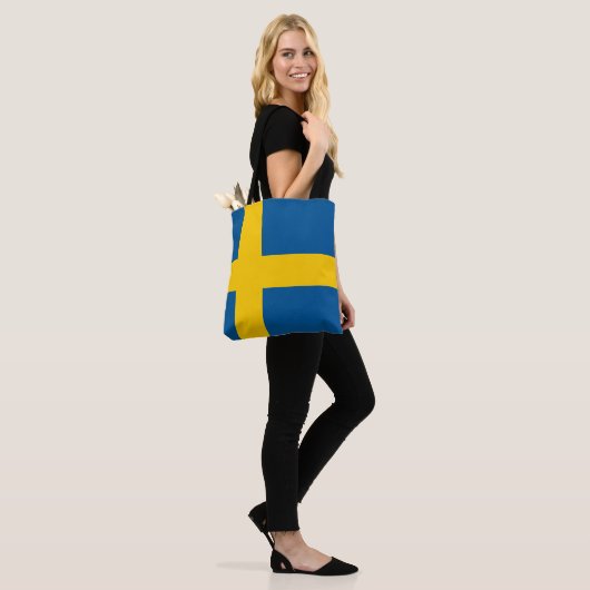Zweedse vlag tote bag (Op model)