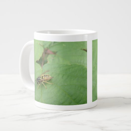 Zweefvlieg op een Blad Mok (Links)