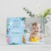 Zwembad Jongen 1e Verjaardag Foto uitnodiging (Staand voorkant)