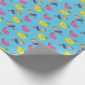 Zwembad Vlotters Patroon Helder Blauw en Roze Zome Cadeaupapier (Hoek)