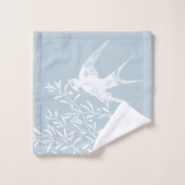 Zwemdvogel die over de olijftak vliegt bad handdoek (Wasdoekje)