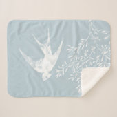 Zwemdvogel die over de olijftak vliegt sherpa deken (Voorkant (horizontaal))