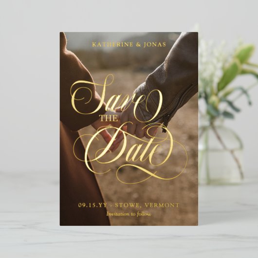 Zwemele goudkalligrafie Foto Opslaan Datum Folie Uitnodiging (Staand Voorkant)