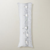 Zwemelen in witte wintersneeuw lichaamskussen (Voorkant Verticaal)