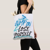 Zwemmeid in het waterkunstpatroon tote bag (Dichtbij)