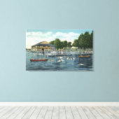 Zwemmen bij Bemus Point Beach en Casino Canvas Afdruk (Insitu (Houten vloer))