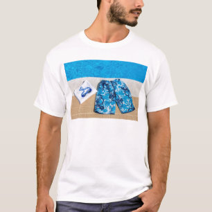 Zwemmen en handdoeken in zwembad t-shirt
