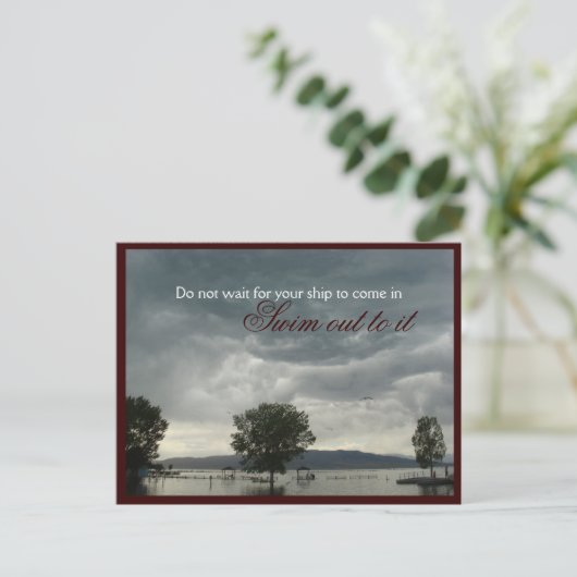 Zwemmen naar het Motivatie Briefkaart (Staand voorkant)