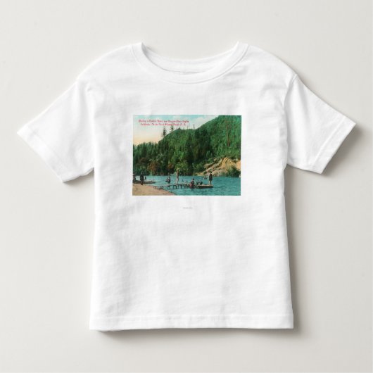 Zwemmen nabij de haven aan de Russische rivier Kinder Shirts (Voorkant)