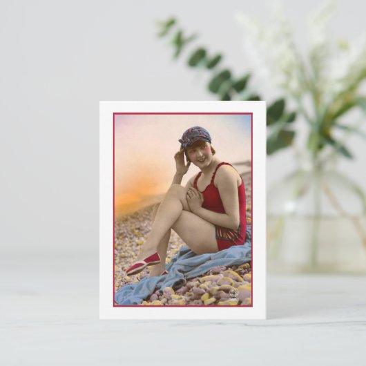 Zwemmen Schoonheid in rood badpak Briefkaart (Staand voorkant)