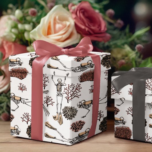 Zwemmen Scuba Diver Skeletten en Koraal Cadeaupapier