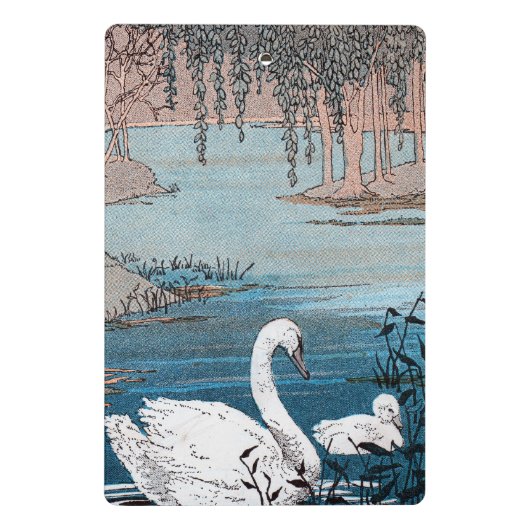 Zwemmende moeder witte zwaan in het meer met Baby Mini Klembord (Achterkant)