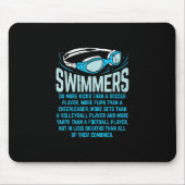 Zwemmers doen meer knijpen in grappige gift-zwemto muismat (Voorkant)