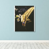 Zwemstaartje Butterfly op bloem, dichtbij Canvas Afdruk (Insitu (Houten vloer))