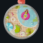 Zwemzwembad meisje op strand bikini metalen ornament<br><div class="desc">De tropische zomer met een meisje in een zwembad</div>