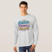 Zwerf. Droom. Ontdek. – Inspirerende Reizen A T-shirt (Voorkant volledig)