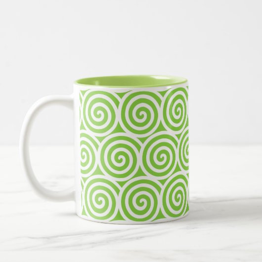 Zwirl Spiral Circles on Green & White Tweekleurige Koffiemok (Links)