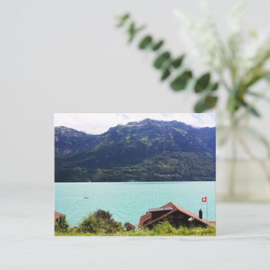 Zwitsers huis met vlag briefkaart (Staand voorkant)