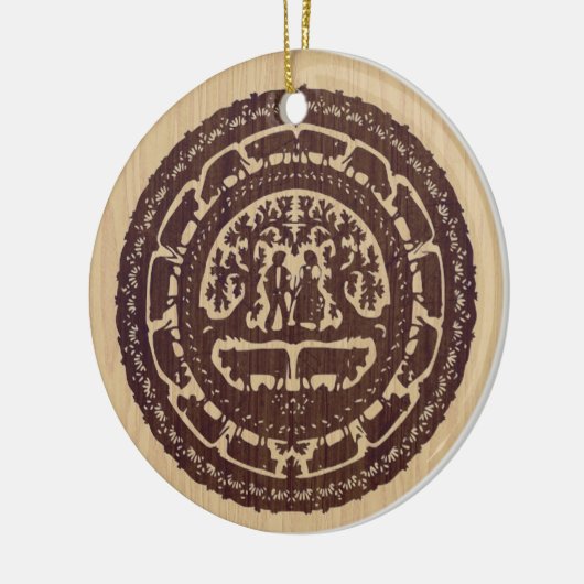 Zwitserse versiering uitsnijden keramisch ornament (Links)